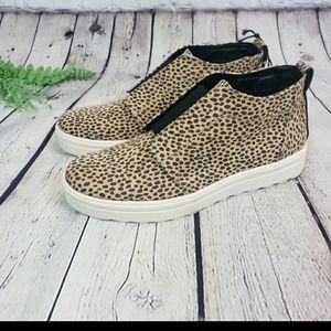 NWT - Universal Thread Slip-On Shoes Boots Soft